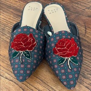 A New Day Women's Floral Embroidered Mules - Black and Red